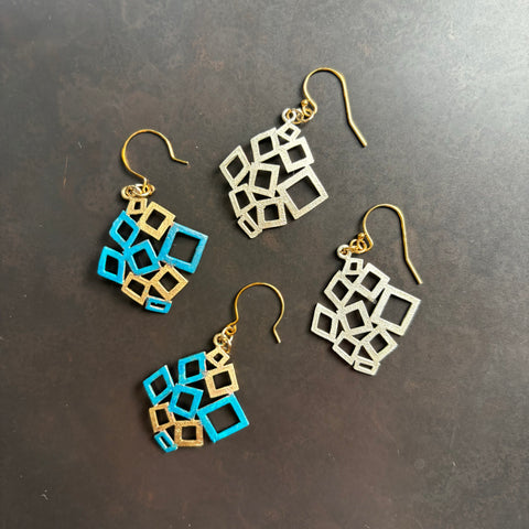 m_pierced earrings square